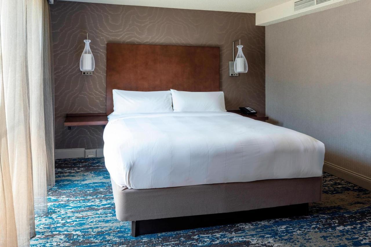 Hotel Boston Marriott Newton Extérieur photo