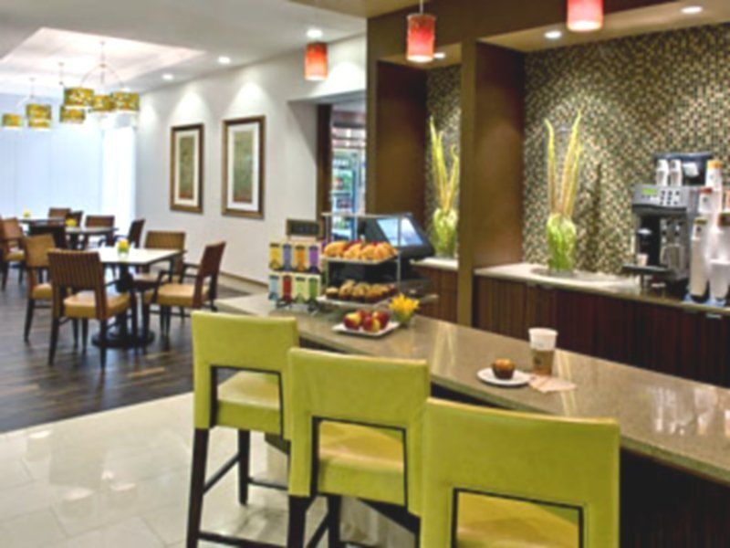 Hotel Boston Marriott Newton Extérieur photo